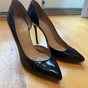 Gucci Glossy Black Heels